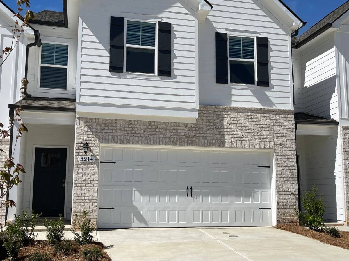 Townhouse for rent at 3214 Alana Court, Opelika, AL 36804