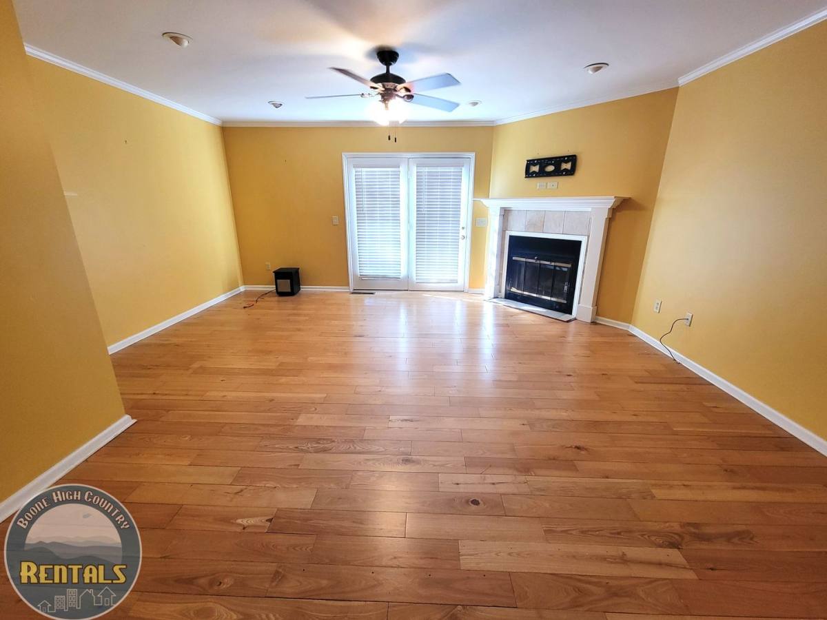 Townhouse for rent at 1254 Camelot Court NE, Lenoir, NC 28645