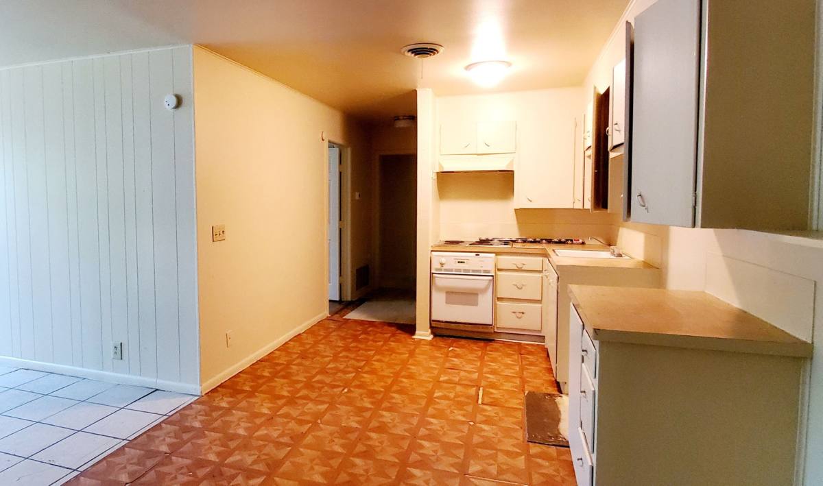 Apartment for rent at 113 S Reagan, Hamilton, TX 76531