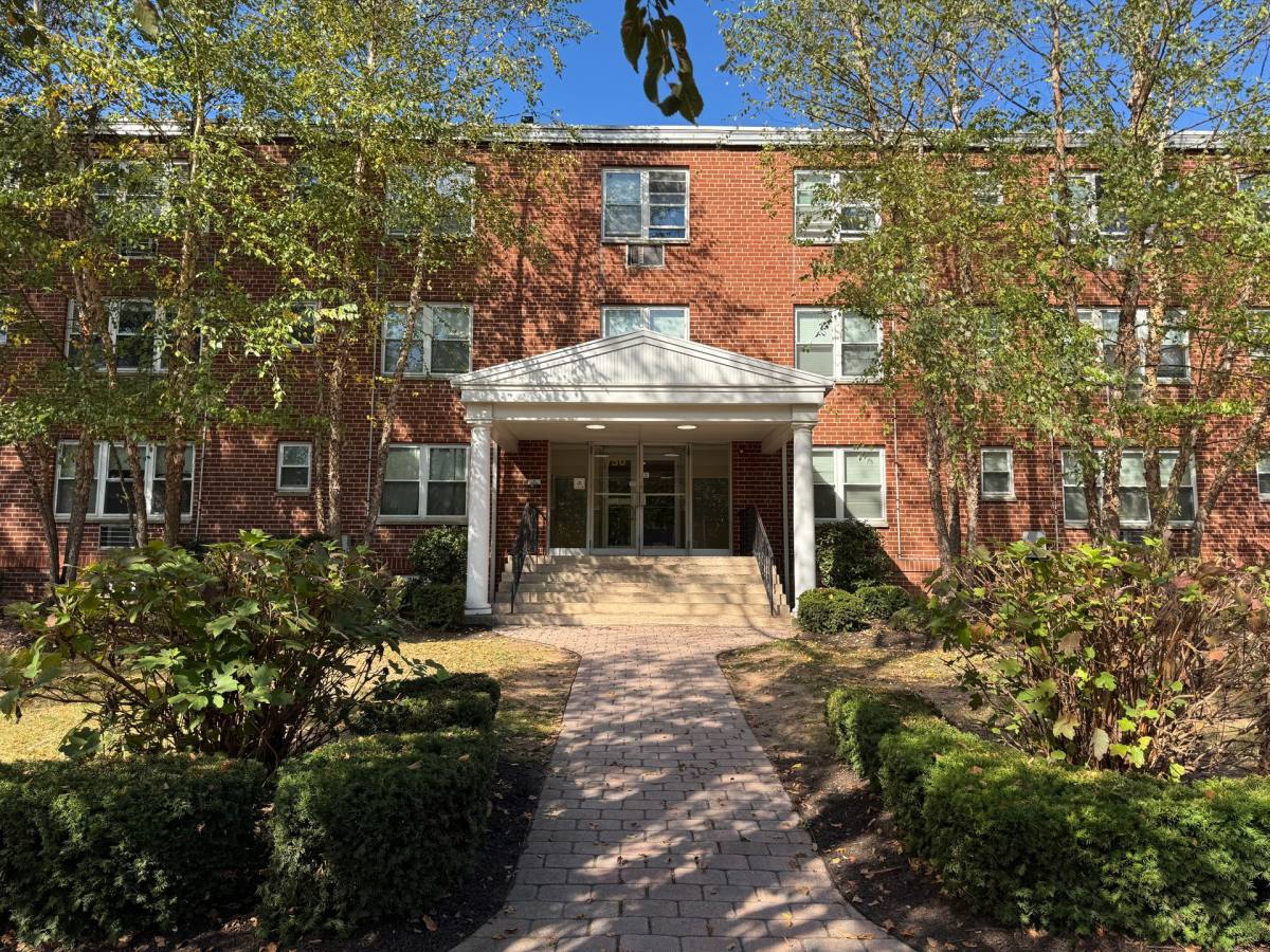 Apartment for rent at 750 Whitney Ave, New Haven, CT 06511