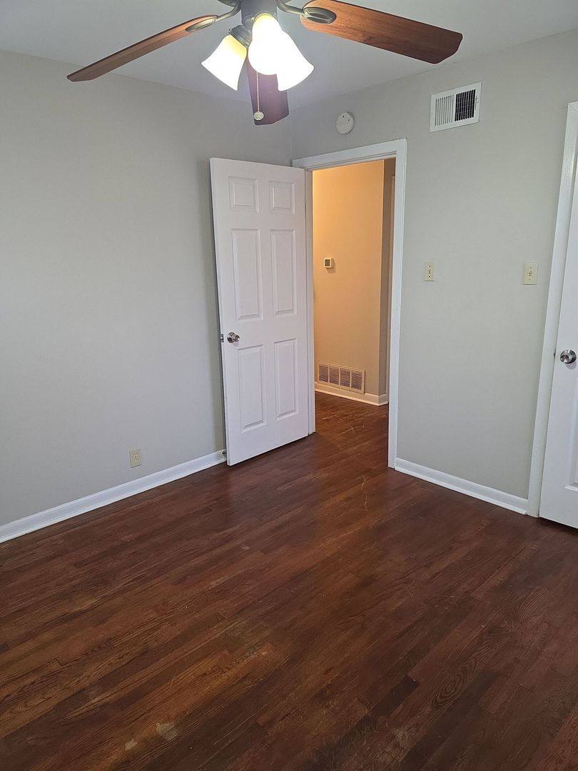 House for rent at 1811 W College St, Sherman, TX 75092