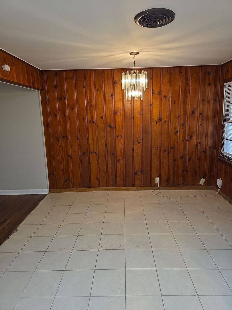 House for rent at 1811 W College St, Sherman, TX 75092