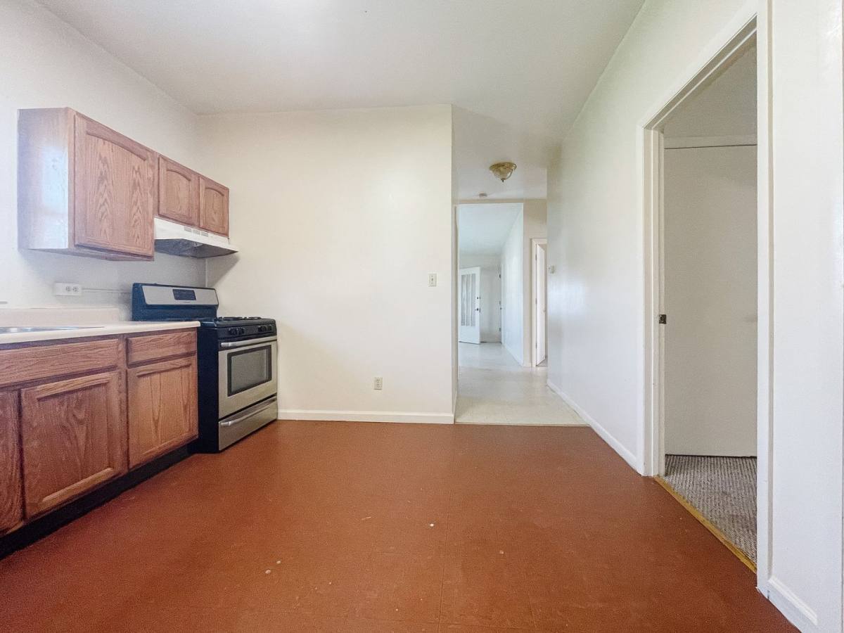 House for rent at 509 W 8th St, Muncie, IN 47302