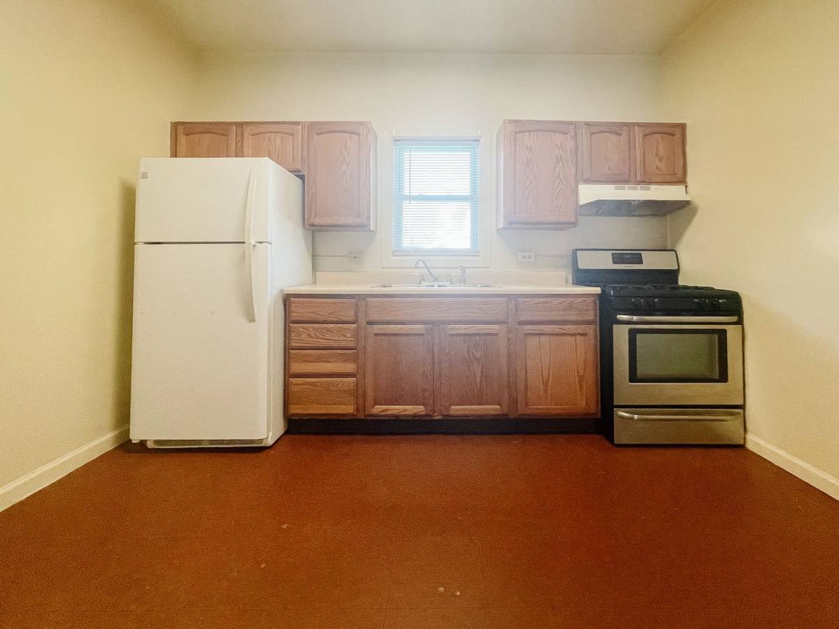 House for rent at 509 W 8th St, Muncie, IN 47302