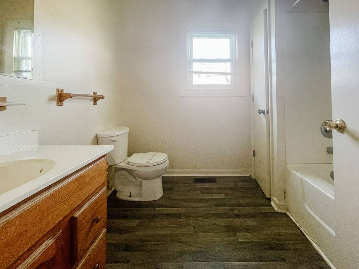 House for rent at 509 W 8th St, Muncie, IN 47302