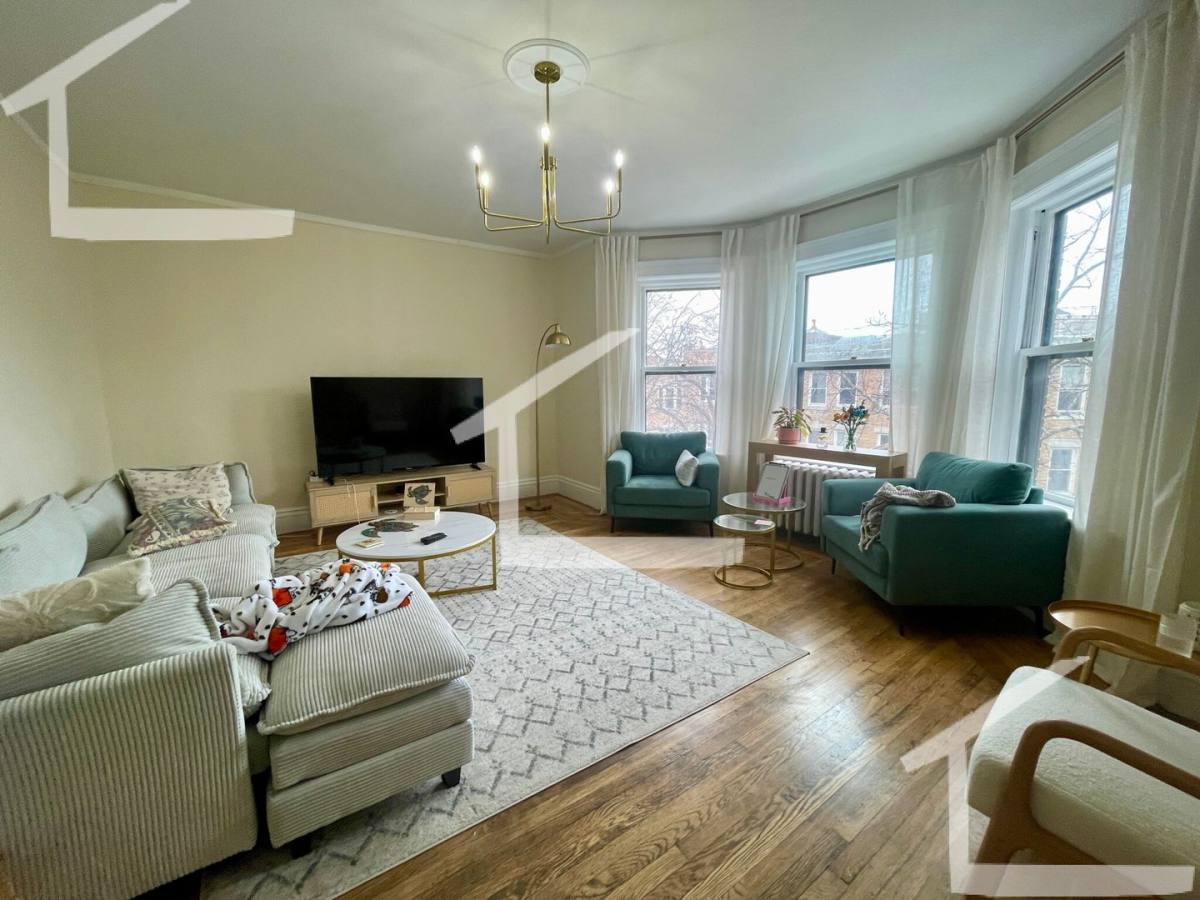 Apartment for rent at 13 Euston St #3, Brookline, MA 02446