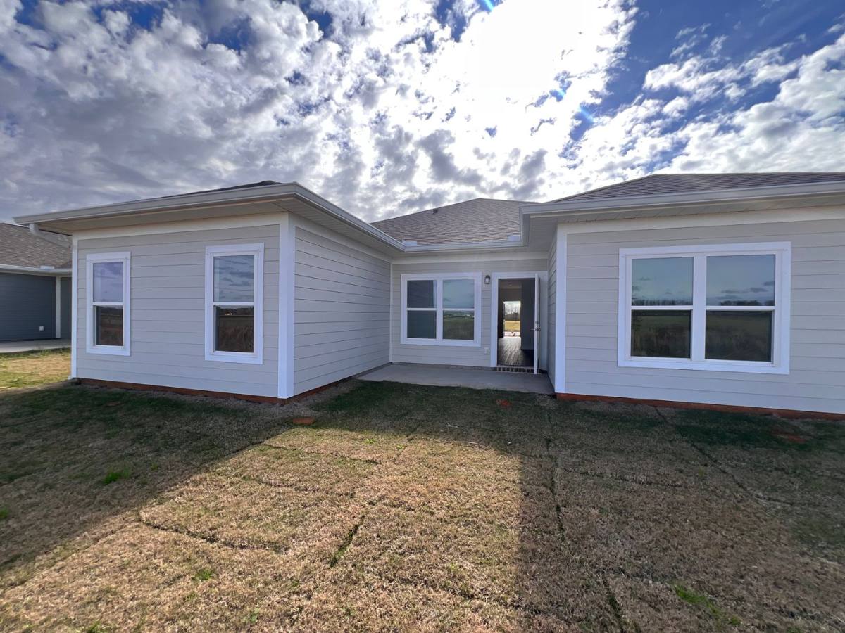 House for rent at 21509 Tawny Loop, Robertsdale, AL 36567