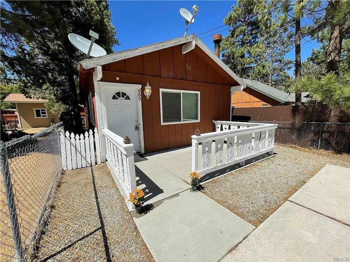 House for rent at 507 Elysian Blvd, Big Bear City, CA 92314