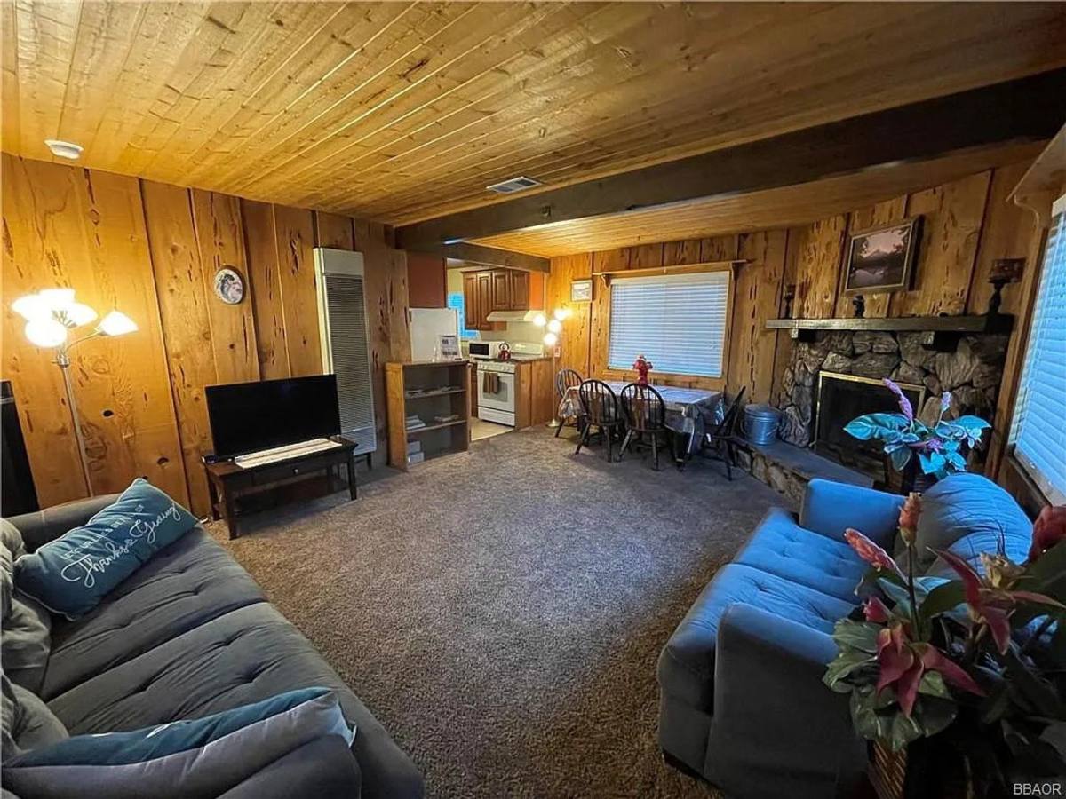 House for rent at 507 Elysian Blvd, Big Bear City, CA 92314