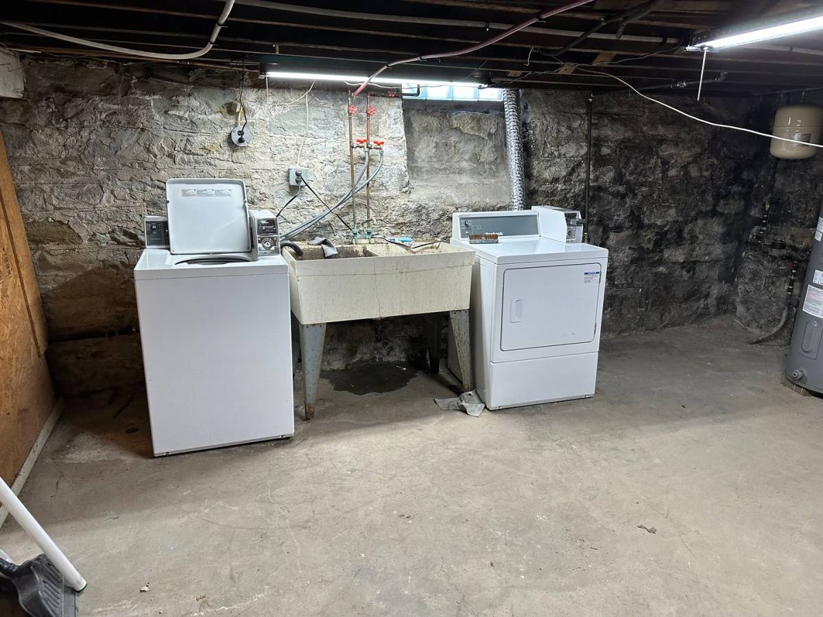 Apartment for rent at 1821-1823 Niggel St, Pittsburgh, PA 15212