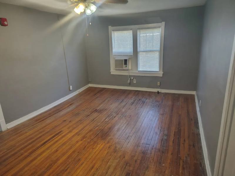 Apartment for rent at 706 Chickamauga Ave #11, Knoxville, TN 37917