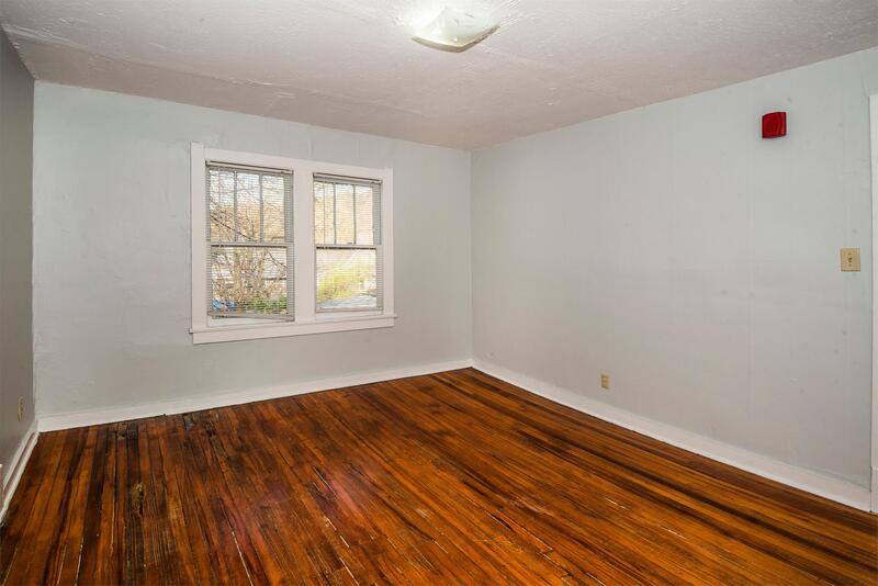 Apartment for rent at 706 Chickamauga Ave #11, Knoxville, TN 37917