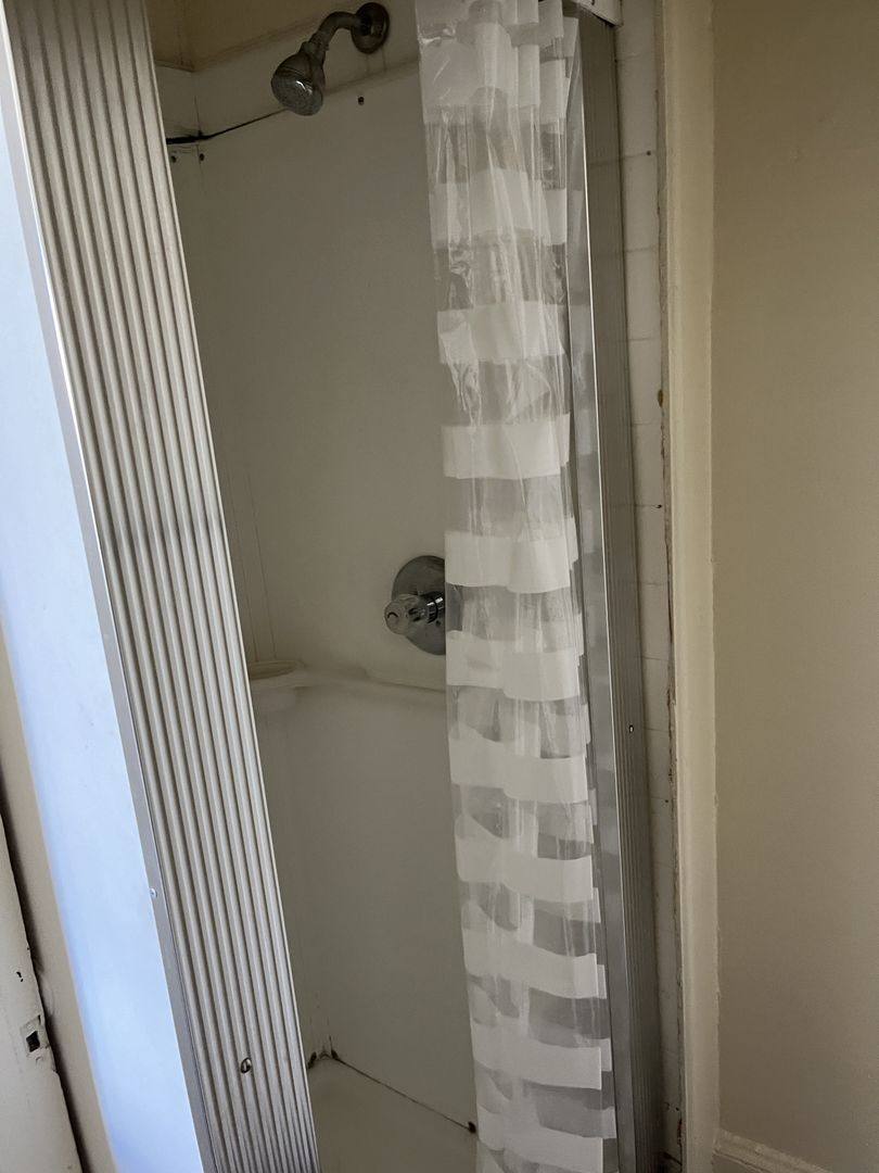 Apartment for rent at 232 N Nash St, Hortonville, WI 54944