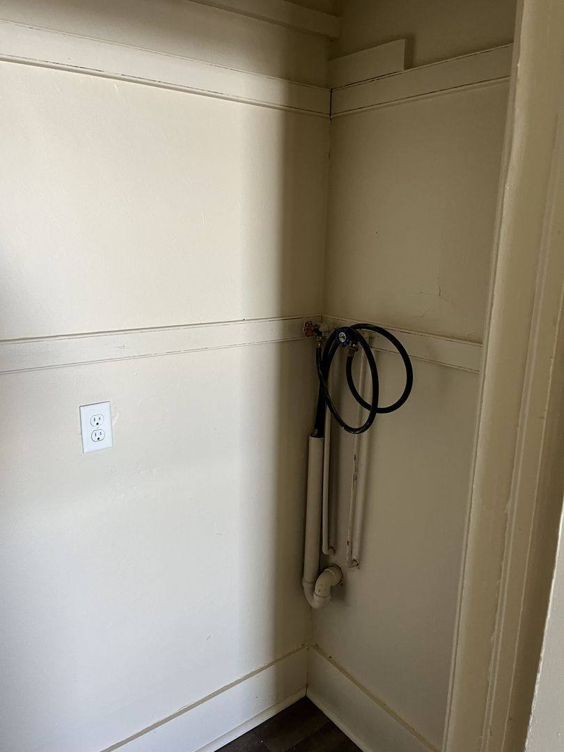 Apartment for rent at 232 N Nash St, Hortonville, WI 54944