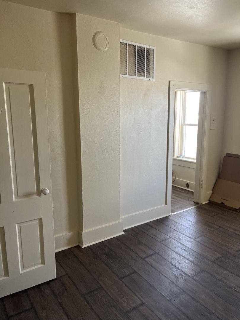 Apartment for rent at 232 N Nash St, Hortonville, WI 54944