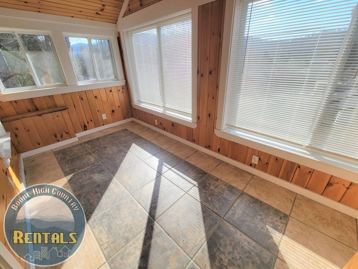 House for rent at 144 Azalea Way, Banner Elk, NC 28604