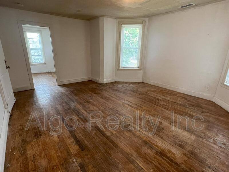 Apartment for rent at 1523 N 22nd Ave #2, Minneapolis, MN 55411