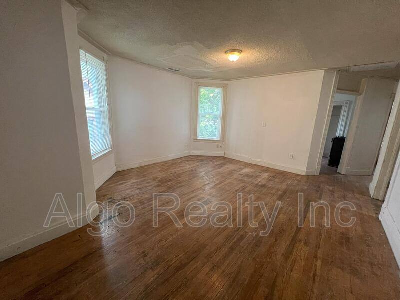 Apartment for rent at 1523 N 22nd Ave #2, Minneapolis, MN 55411