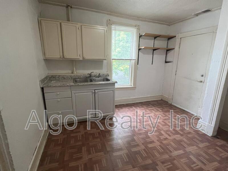 Apartment for rent at 1523 N 22nd Ave #2, Minneapolis, MN 55411