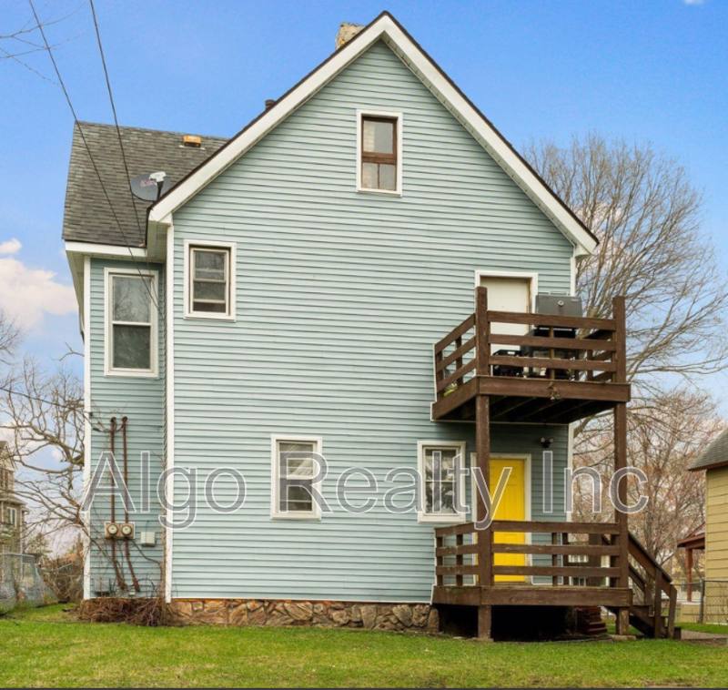 Apartment for rent at 1523 N 22nd Ave #2, Minneapolis, MN 55411