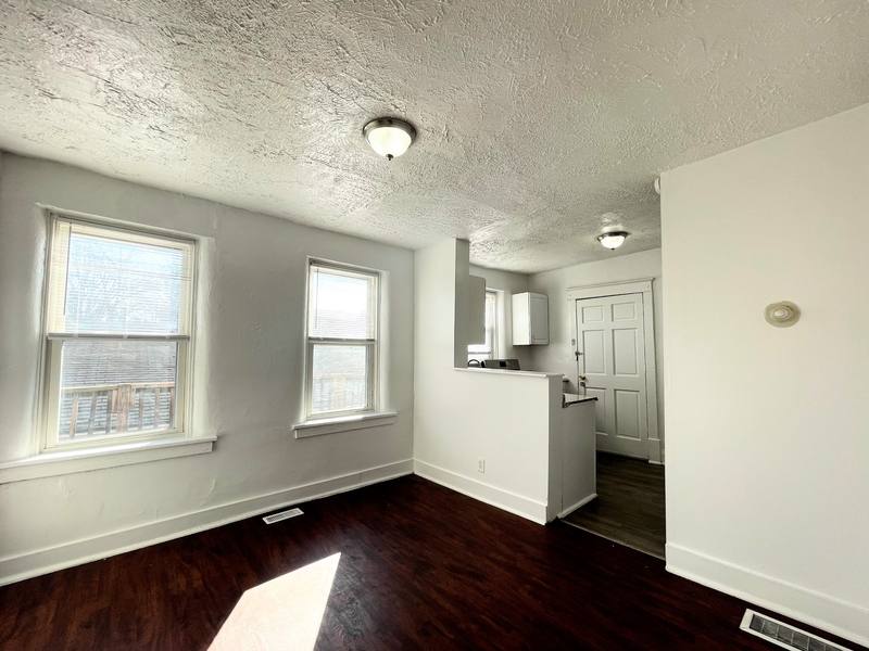 Apartment for rent at 7210 Lyndover Place #3E, Saint Louis, MO 63143