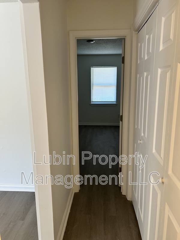 Apartment for rent at 1699 Pendleton St #1, Memphis, TN 38114