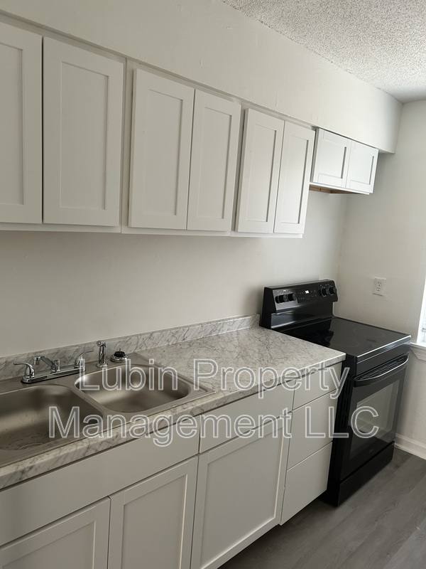 Apartment for rent at 1699 Pendleton St #1, Memphis, TN 38114