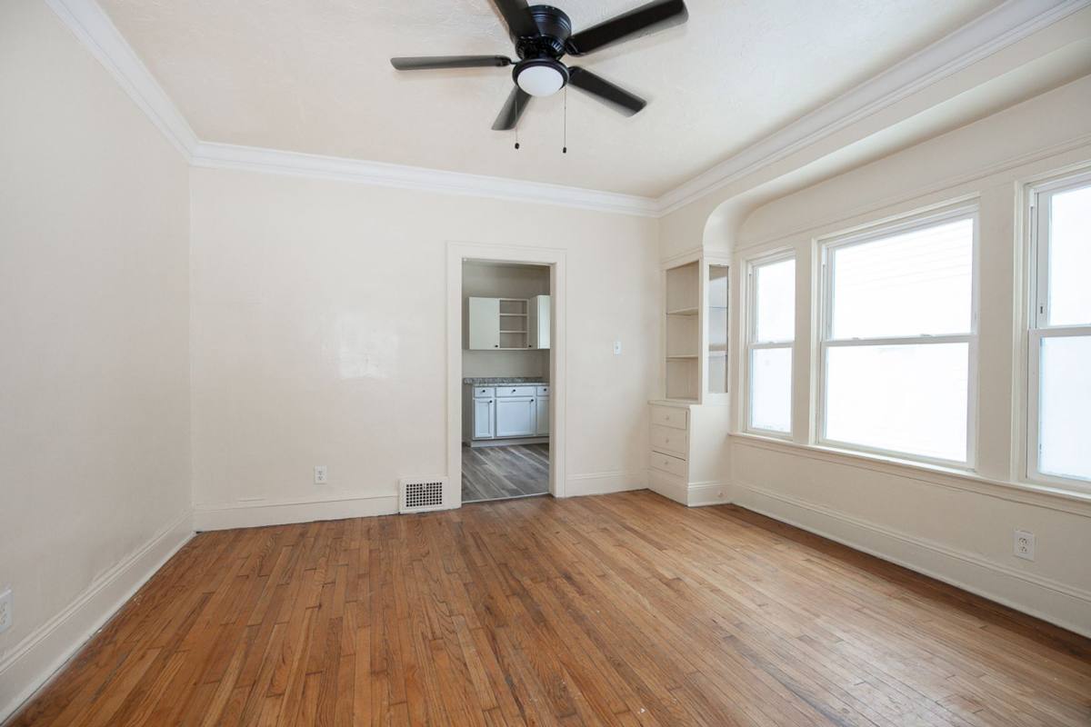 Apartment for rent at 3331 E 140th, Cleveland, OH 44120