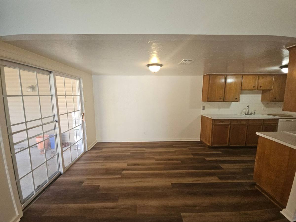 Townhouse for rent at 2109 Fleur De Lis Court, Arlington, TX 76012