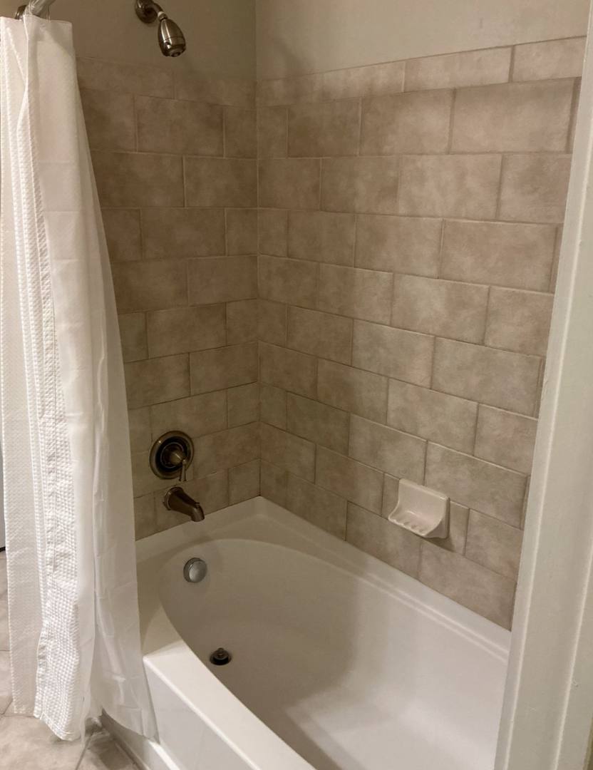 Apartment for rent at 730 Hawthorne Lane, Charlotte, NC 28204
