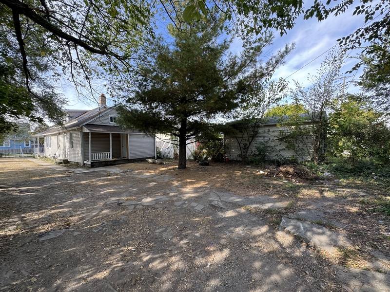 House for rent at 3233 W 50th St, Cleveland, OH 44102