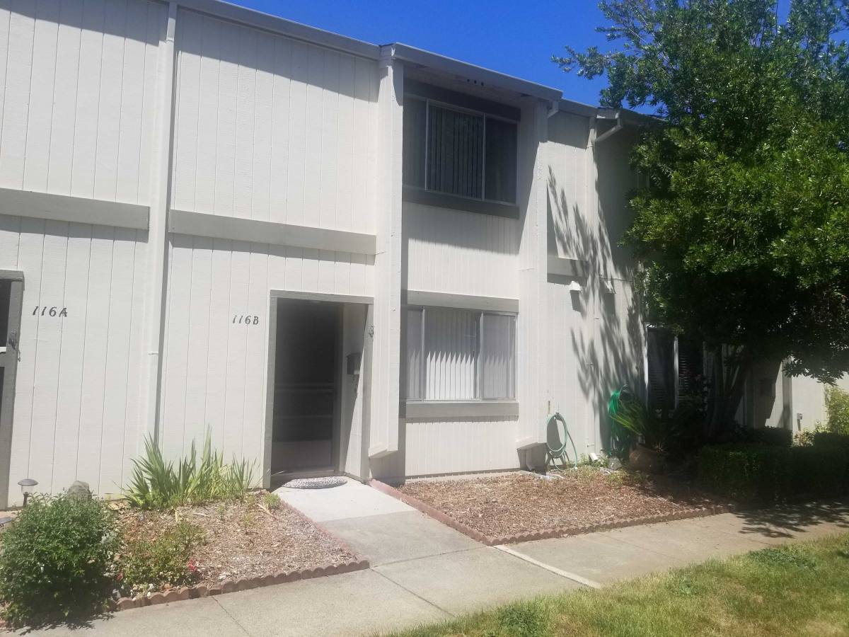 Townhouse for rent at 116 Oliva Court #B, Novato, CA 94947