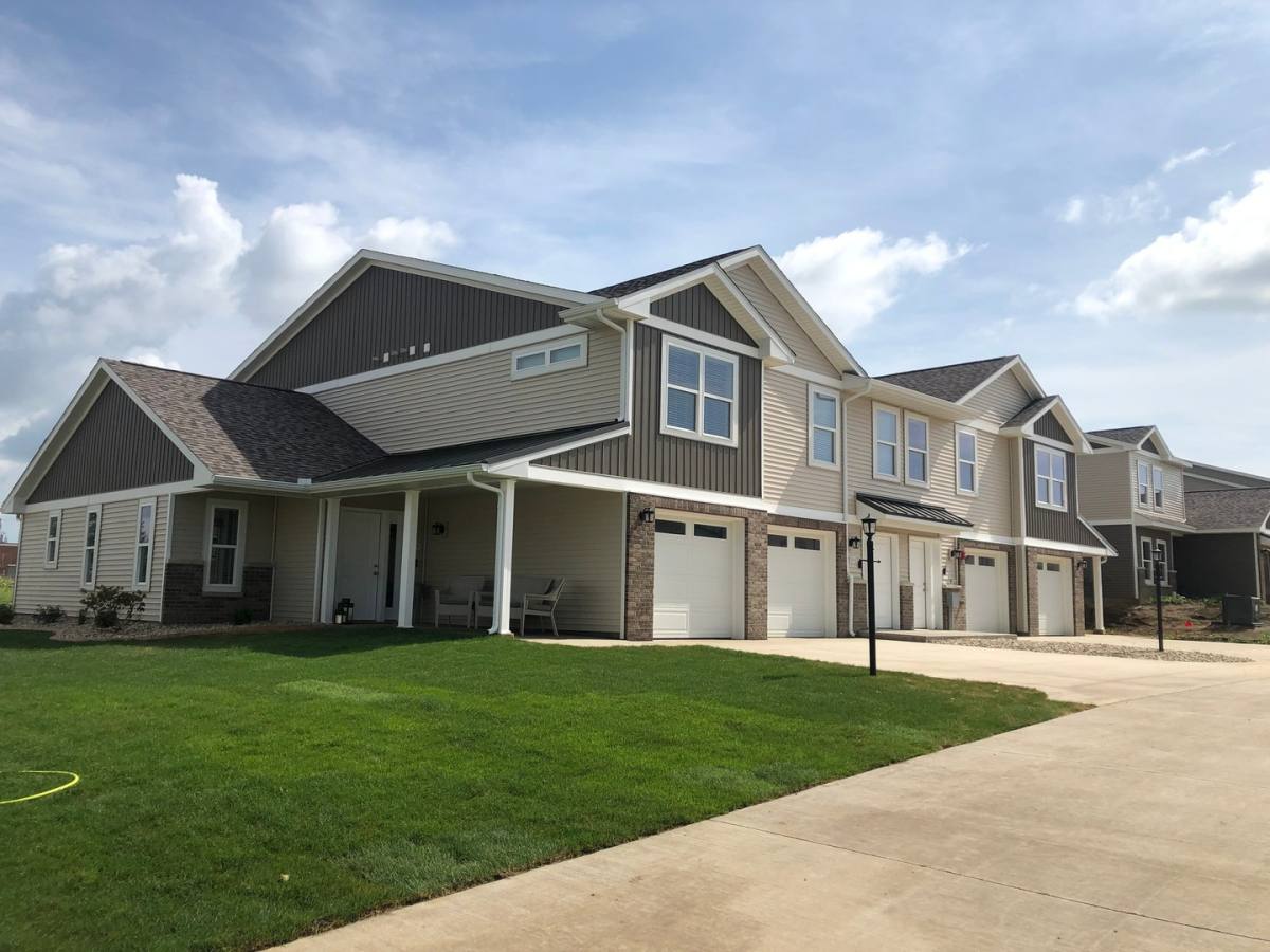 Apartment for rent at 1202 Churchill Rd, Mahomet, IL 61853