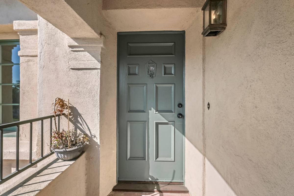 Apartment for rent at 1169 S Crescent Heights Blvd, Los Angeles, CA 90035