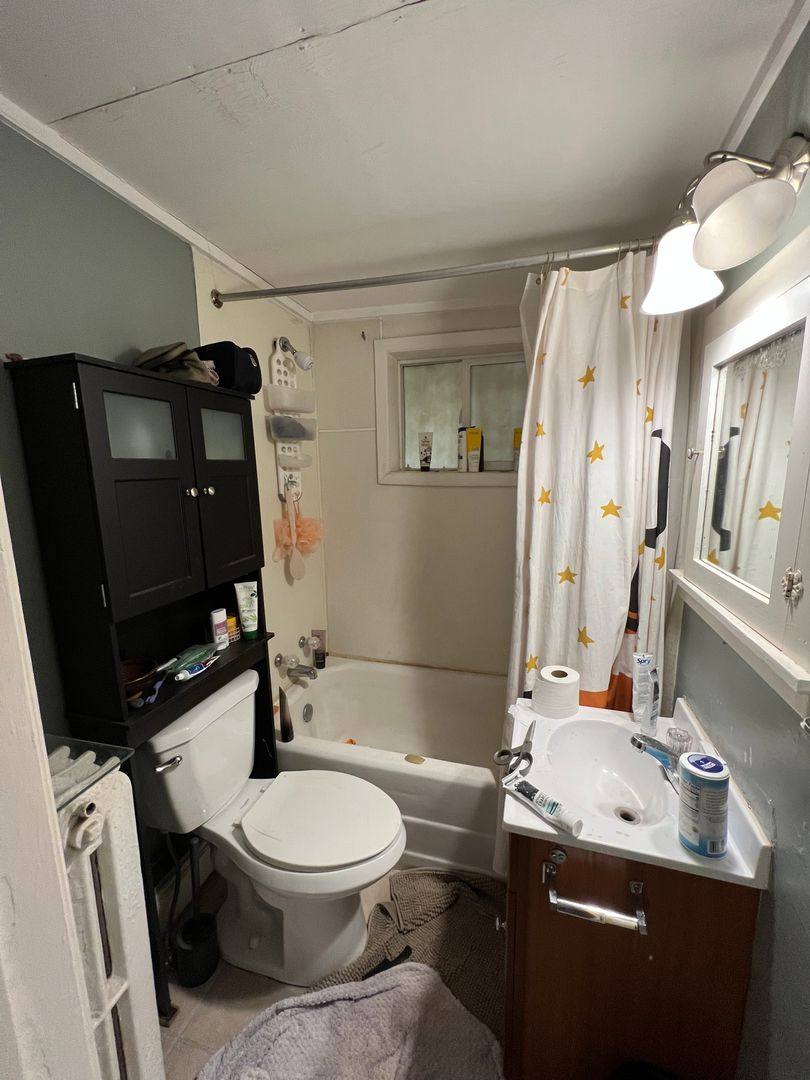 Apartment for rent at 1127 E 3rd St, Duluth, MN 55805