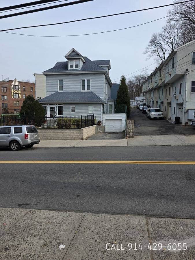 Apartment for rent at 609 Van Cortlandt Park Ave, Yonkers, NY 10705