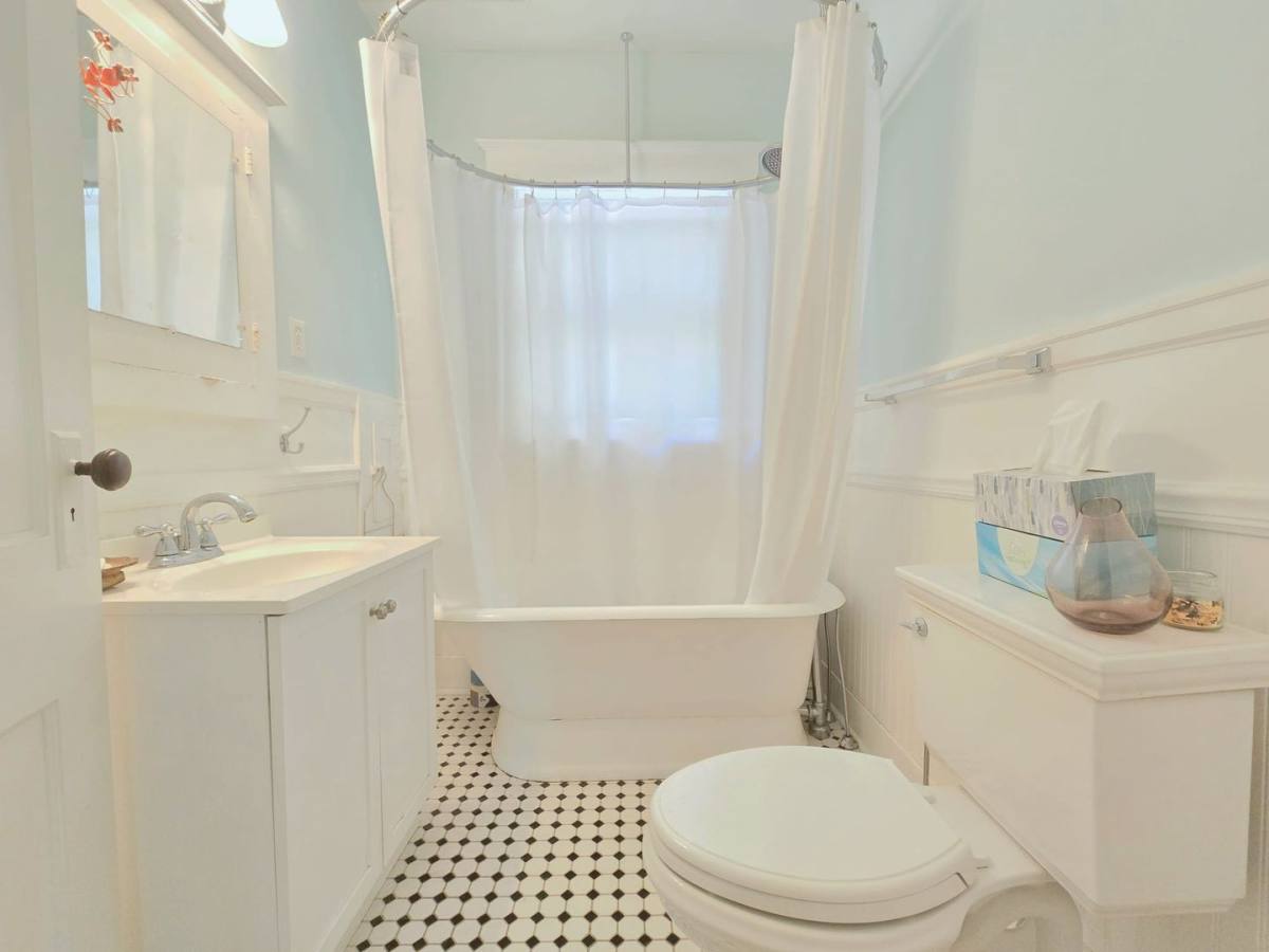 House for rent at 1201 Woodward Ave, South Bend, IN 46616