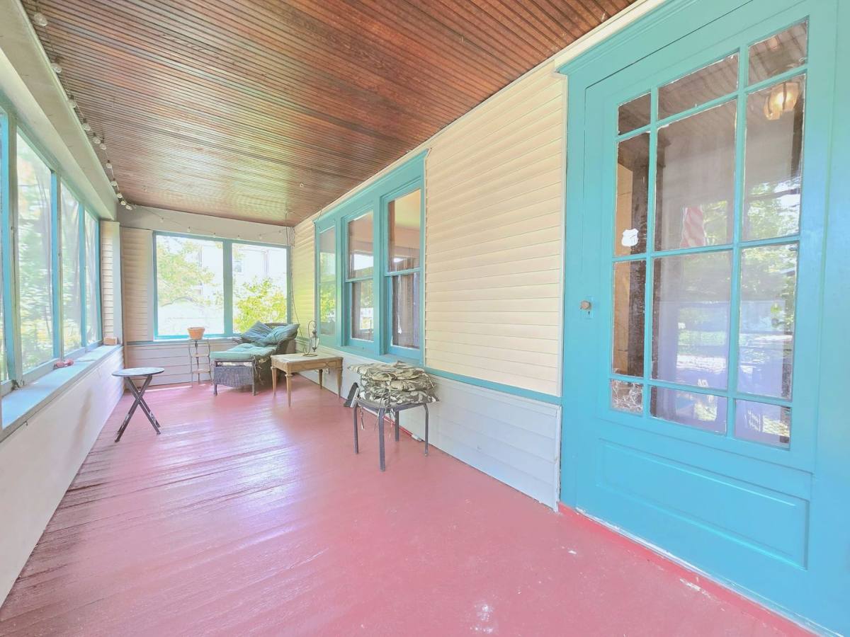 House for rent at 1201 Woodward Ave, South Bend, IN 46616