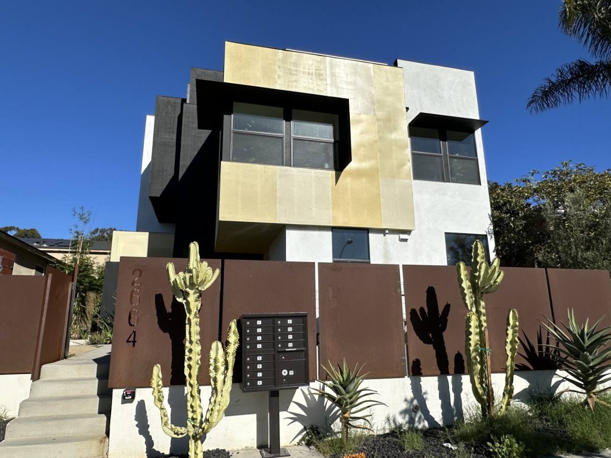 Apartment for rent at 2664 L St, San Diego, CA 92102