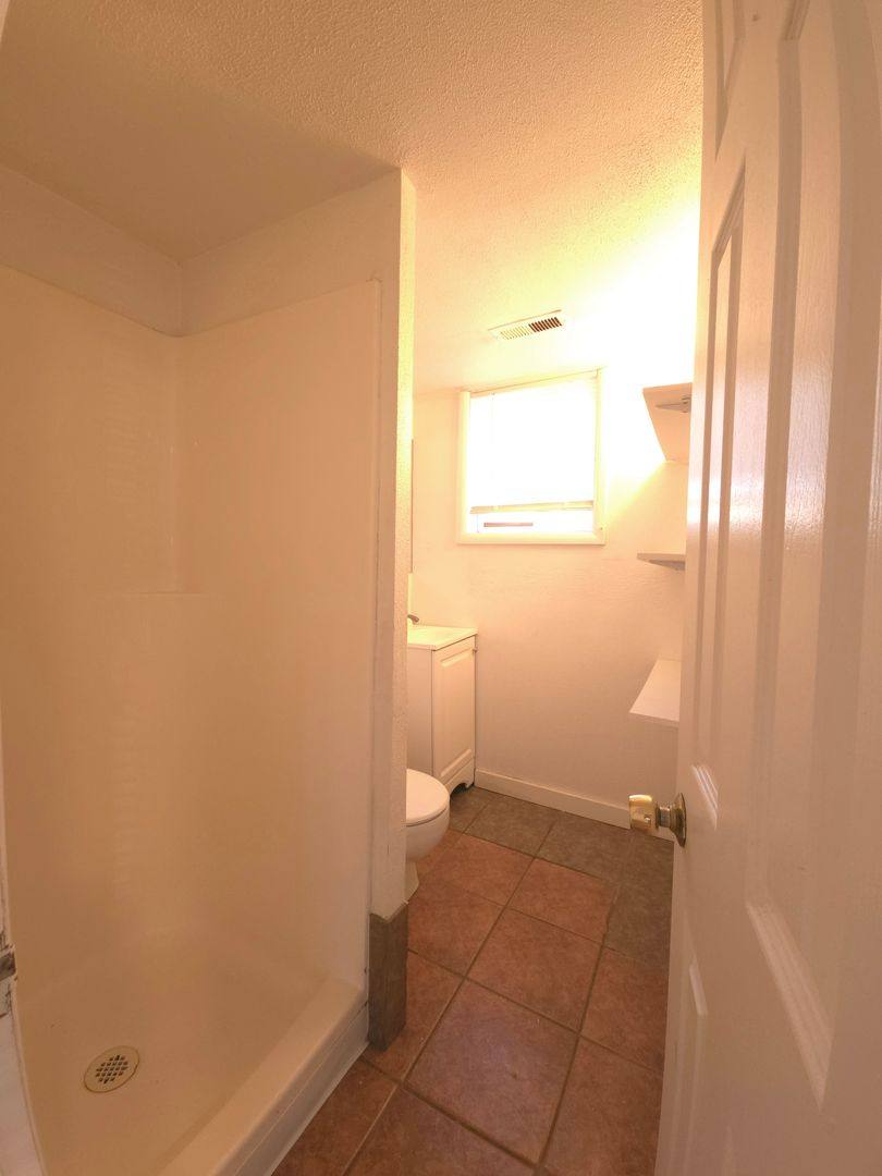 Apartment for rent at 934 14th St, Boulder, CO 80302