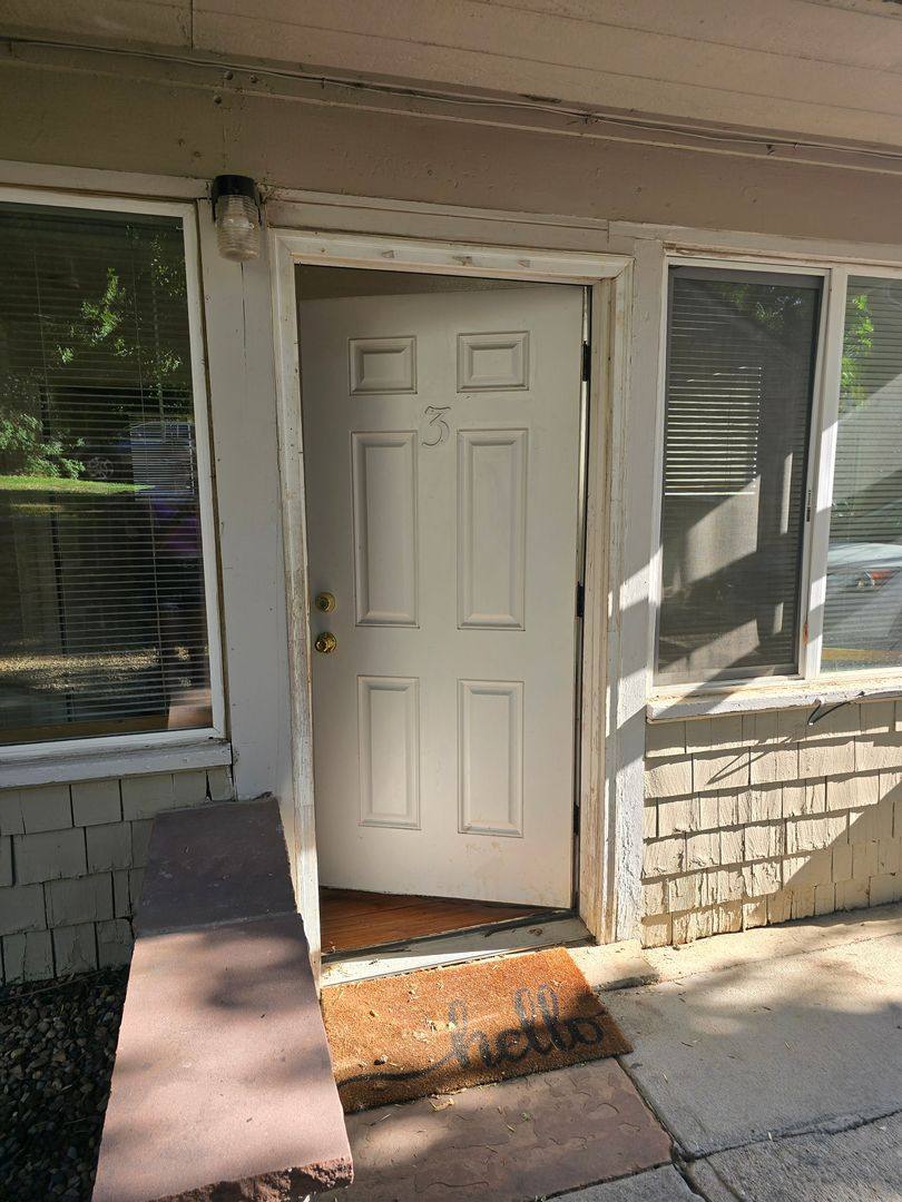 Apartment for rent at 934 14th St, Boulder, CO 80302