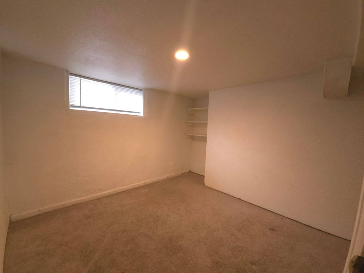 Apartment for rent at 934 14th St, Boulder, CO 80302