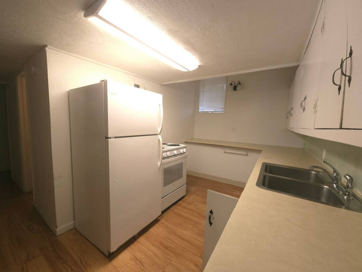 Apartment for rent at 934 14th St, Boulder, CO 80302