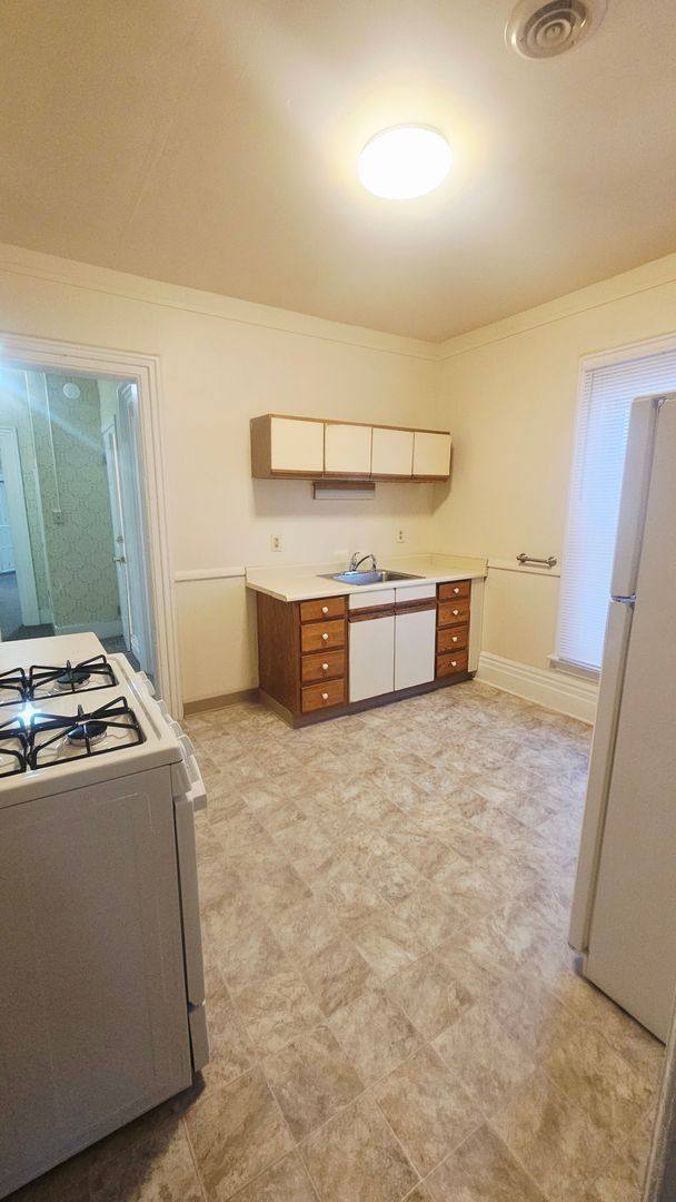 Apartment for rent at 457 W 5th St, Erie, PA 16507
