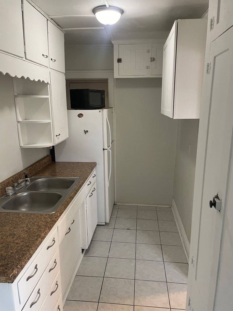 Apartment for rent at 1123 W 23rd St, Cedar Falls, IA 50613
