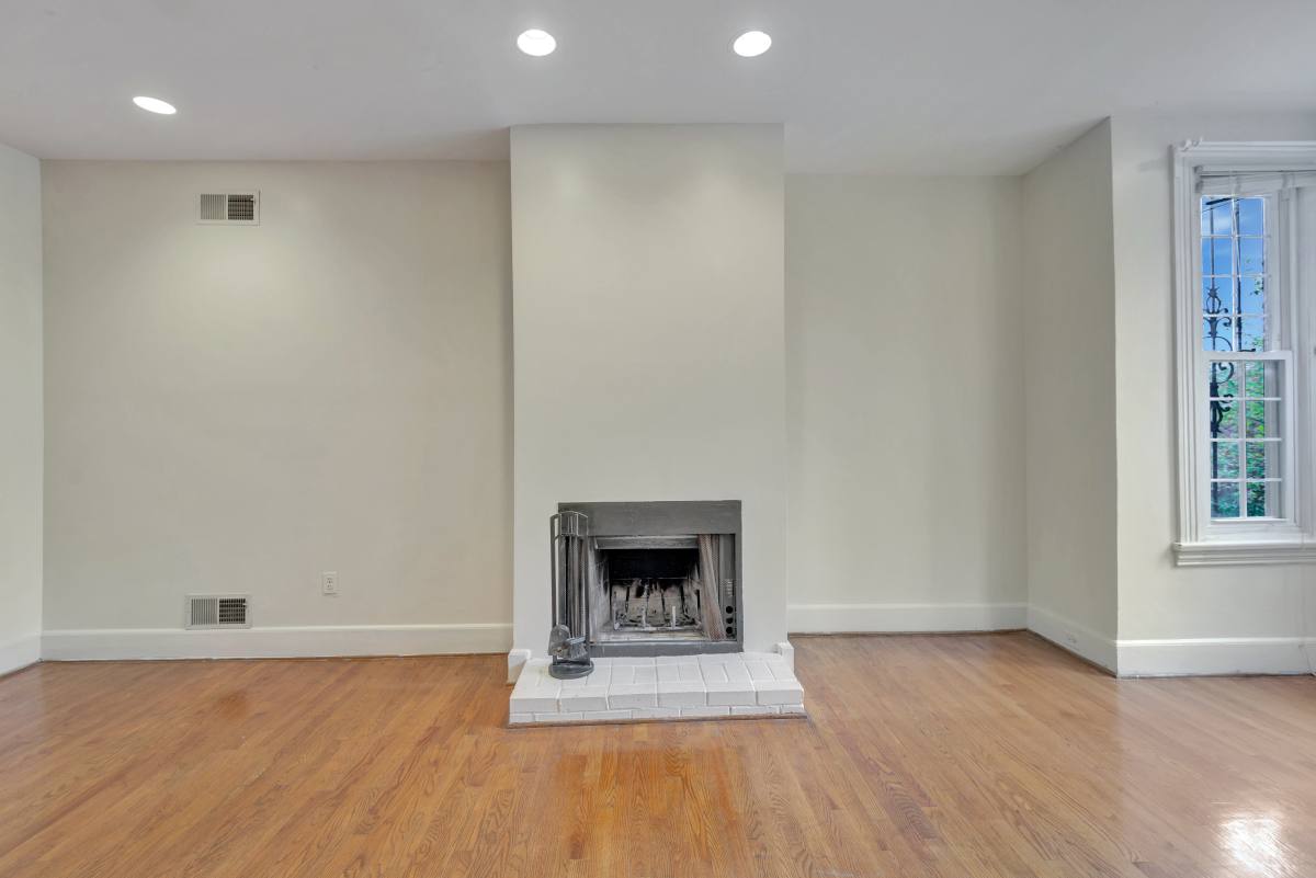 House for rent at 438 3rd St NE Main, Washington, DC 20002