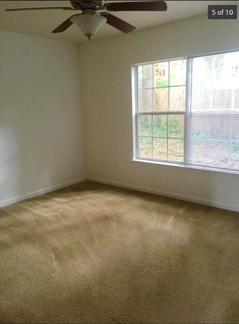 Apartment for rent at 1524 Hudson St, Tallahassee, FL 32301