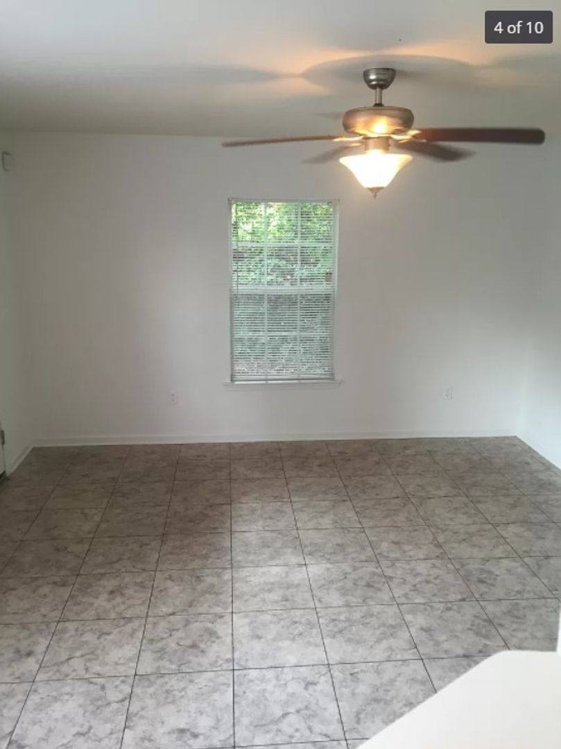 Apartment for rent at 1524 Hudson St, Tallahassee, FL 32301