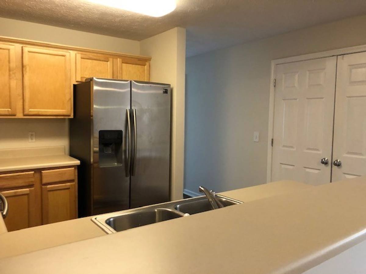 Condo for rent at 1385 S Donahue Dr, Auburn, AL 36830