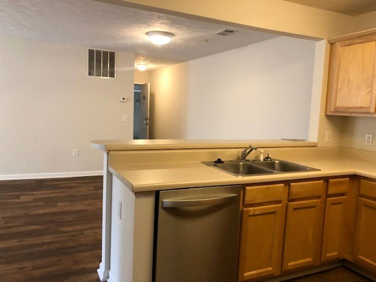 Condo for rent at 1385 S Donahue Dr, Auburn, AL 36830